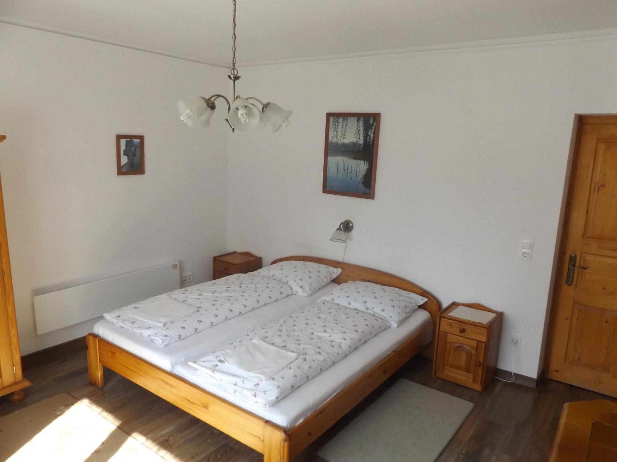 Almafas Vendeghaz Orseg Villa Kerkakutas Buitenkant foto